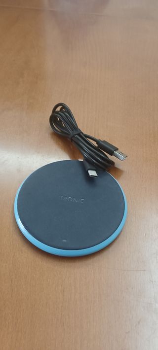 Cargador inalámbrico para móviles sistema iQ.