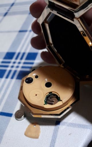 RELOJ ANTIGUO RHYTHM QUARTZ NUMEROS ROMANOS