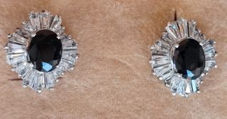 JUEGO DE PENDIENTES Y ANILLO DE PLATA CON ZAFIROS 