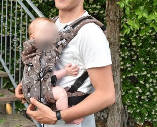 mochila portabebés ergonómica