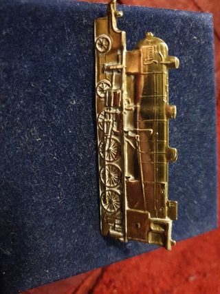 ANTIGUA INSIGNIA PARA LA CHAQUETA