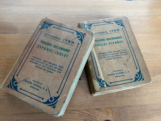 Pequeño diccionario Español-Inglés 1943