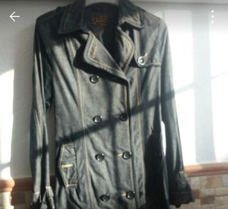 Chaqueta vaquera larga Stradivarius