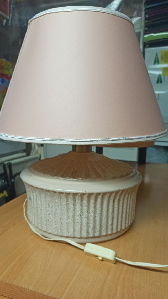 Lámpara de sobremesa