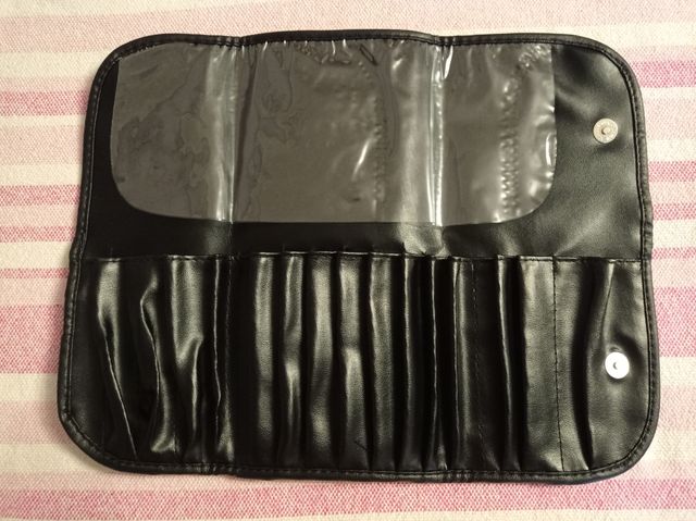 Manta pinceles vacia