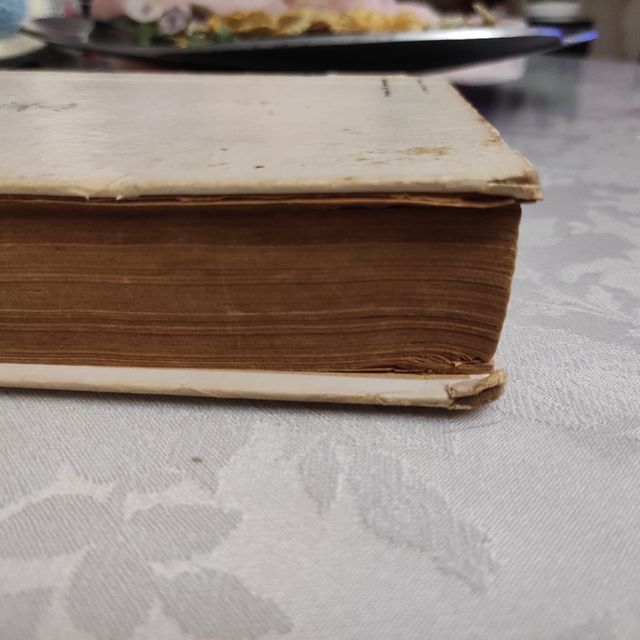 Antiguo libro de recetas 1957