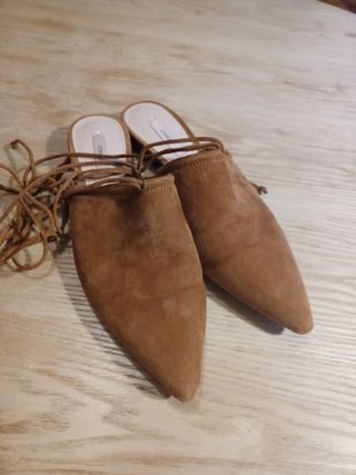 sandalias vestir de ante. uterqüe