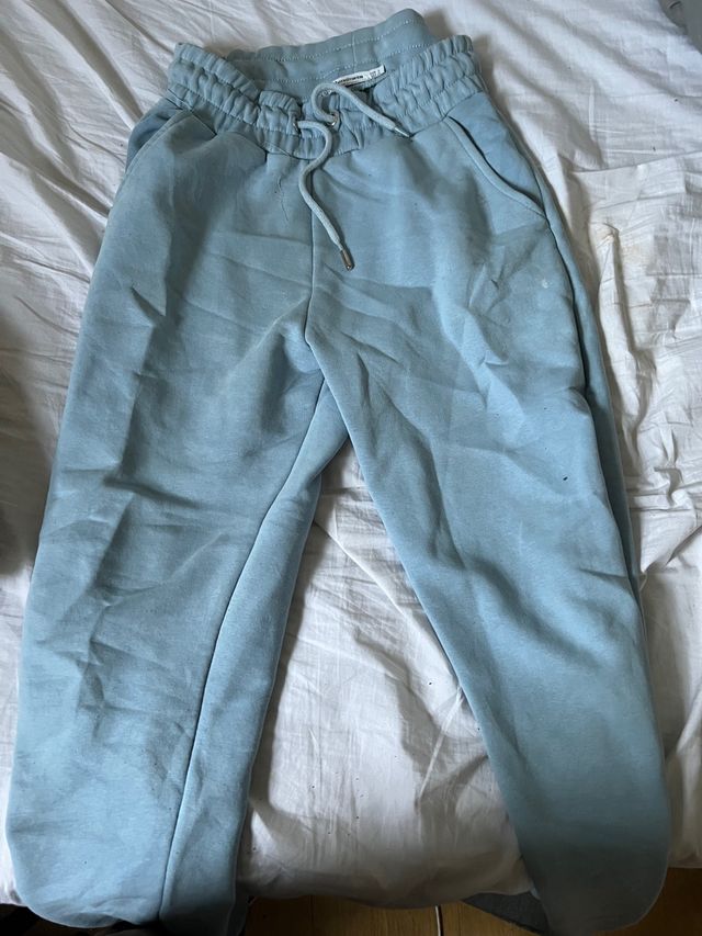 pantalón de chándal azul stradivarius