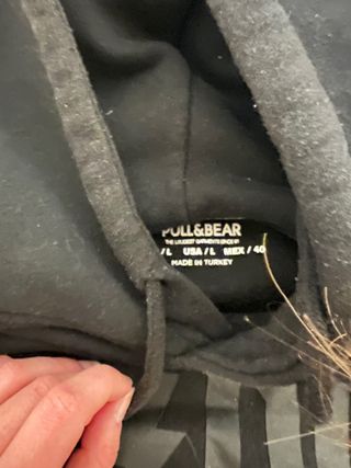 sudadera pull and bear negra de ac/dc