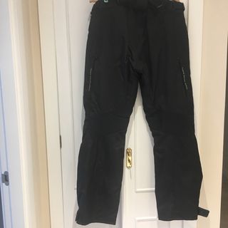 Cazadora y pantalón Alpinestar modelo Andes