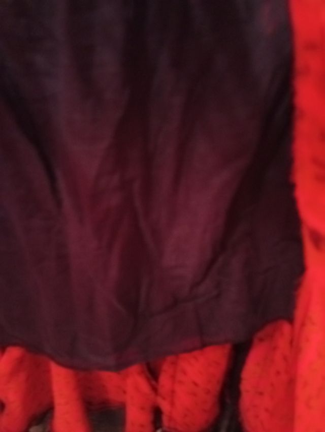 Falda de gaza,con vuelo.