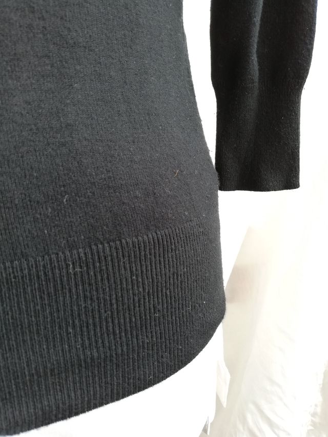 Jersey Morgan Negro y Dorado