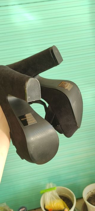 Sandalias negras ante 37 tacón alto y plataforma