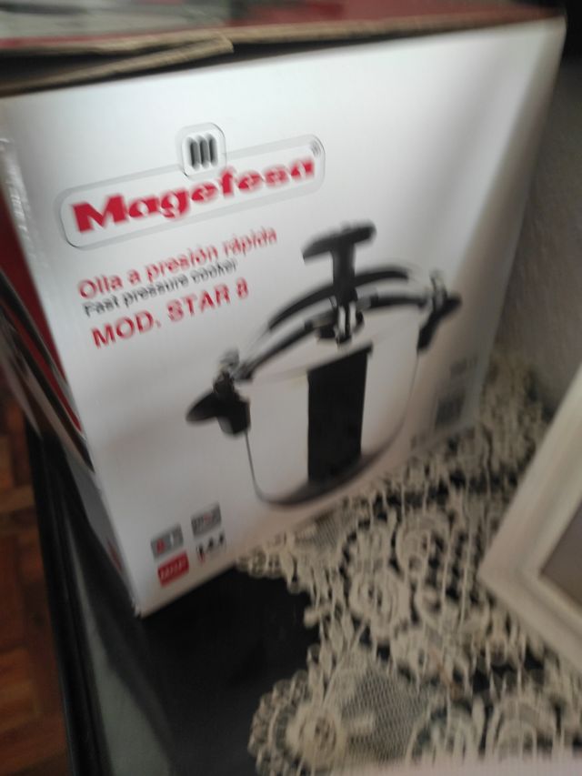 Olla Magefesa 8 litros nueva