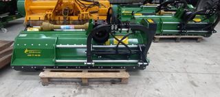 DESBROZADORA DE MARTILLOS DESPLAZABLE