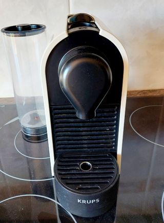 Cafetera Nespresso Blanca