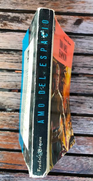 AMO DEL ESPACIO. FREDERIC BROWN. NEBULAE 1956.