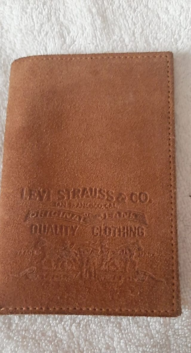 cartera Levis strauss