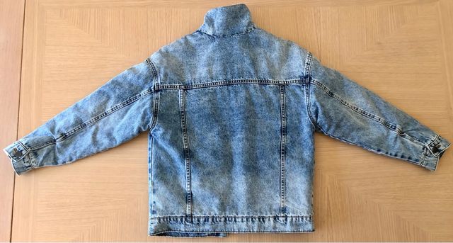 Chaqueta tejana Zara con borreguillo