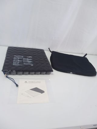 COJÍN BURBUJAS DE AIRE 2 SECCIONES 36X36 H10CM