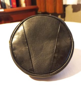 Monedero de piel.