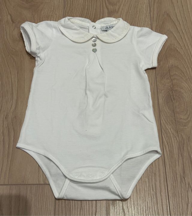 Body marca Dulces 6/12 meses. Una puesta