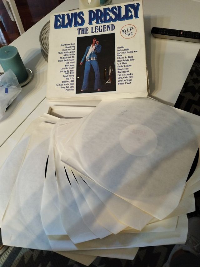 ELVIS PRESLEY - THE LEGEND - CAJA DE 10 LP!!! 

