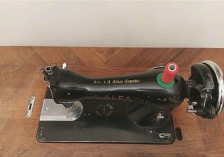 Maquina de coser Alfa URGE