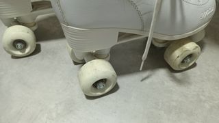 Patines 4 ruedas artístico blancos. Talla 39