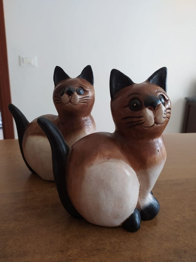 RIMASTO 1 Gatto in legno