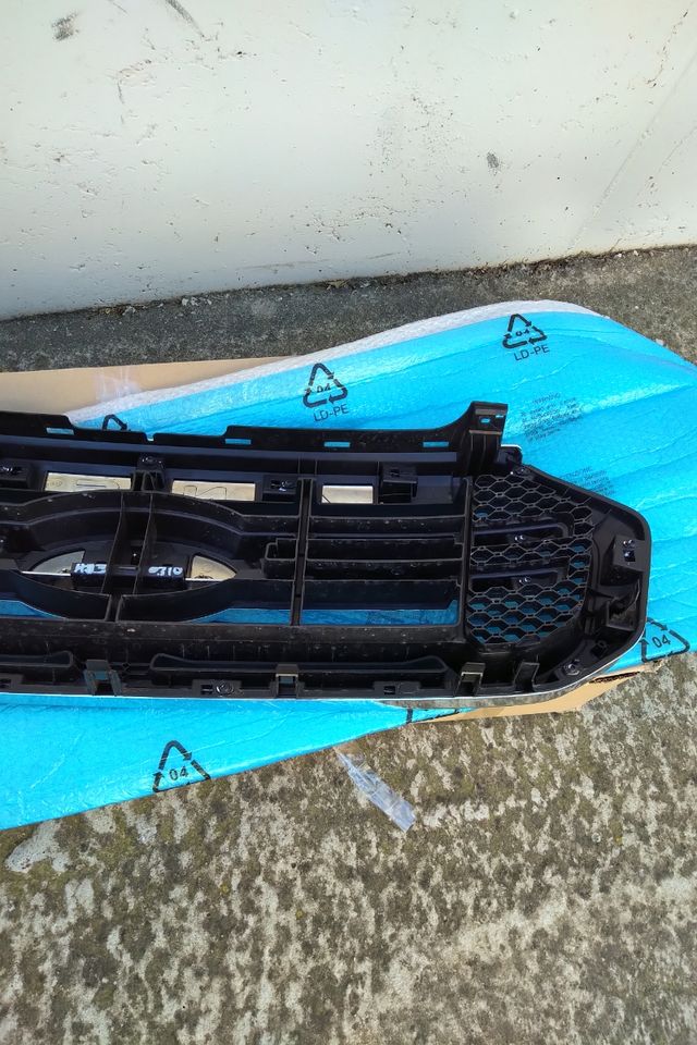 Calandra Ford Ranger