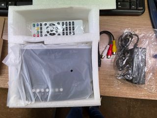 Proyector portátil Optica Led