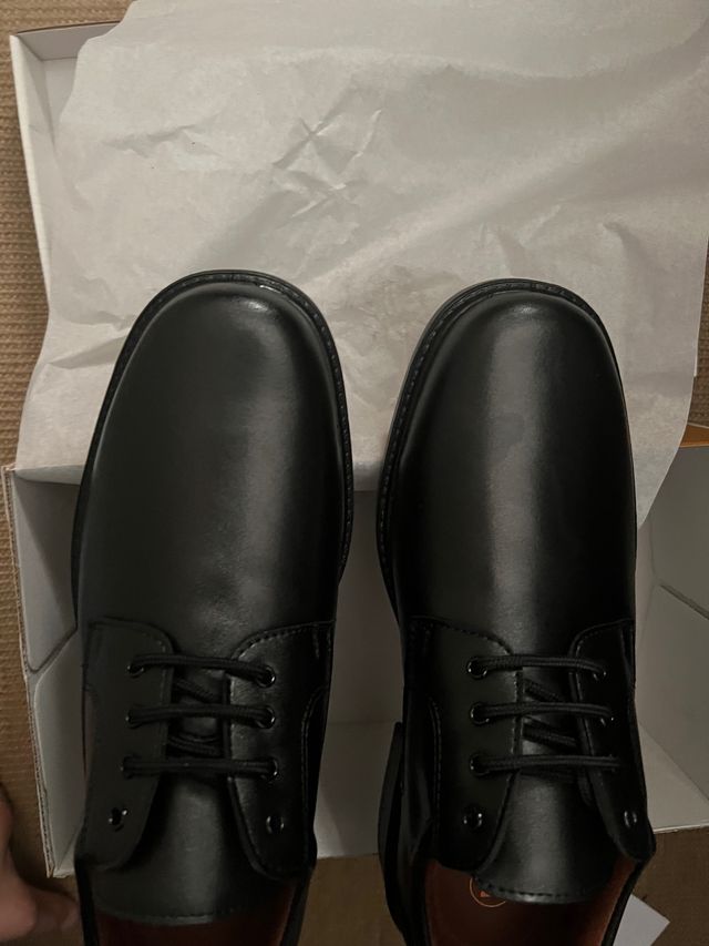 Zapatos de vestir y trabajo 42