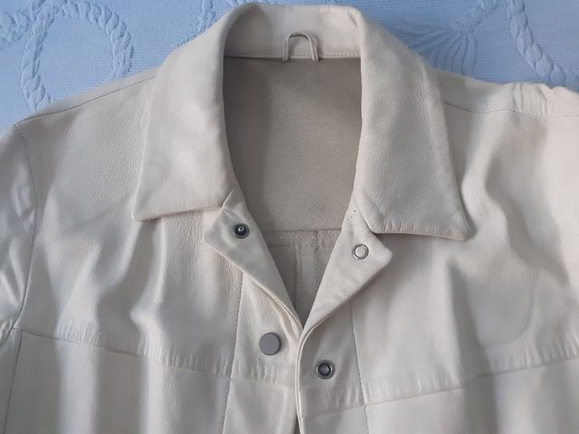 Chaqueta de piel de la marca Saga Ibañez