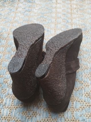 Bailarinas cuña chocolate  suela crepe