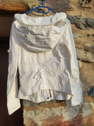 Chaqueta blanca de mujer