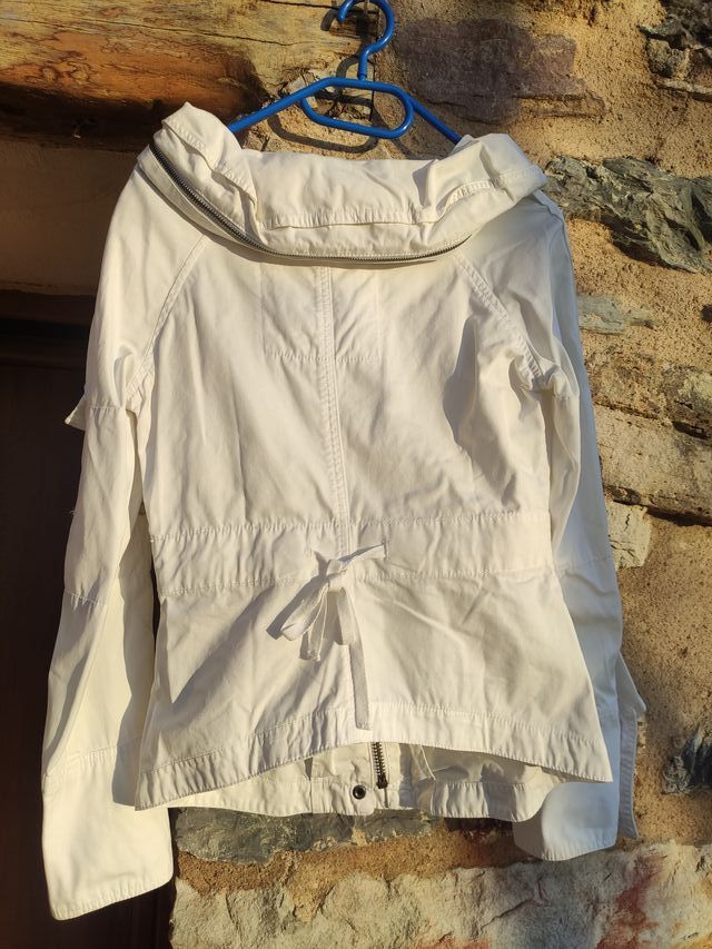 Chaqueta blanca de mujer
