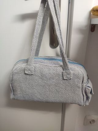Bolso de hombro de mujer azul y blanco