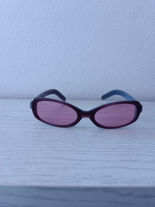 Gafas de sol en color morado/lila