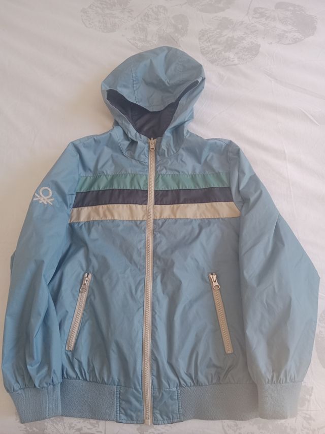 CHAQUETA BENETTON REVERSIBLE TALLA 8-9 AÑOS