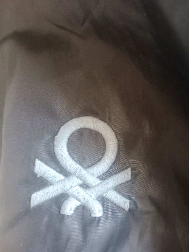 CHAQUETA BENETTON REVERSIBLE TALLA 8-9 AÑOS