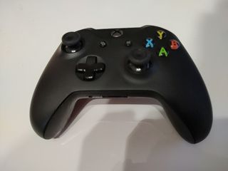 Mando Xbox One  negro
