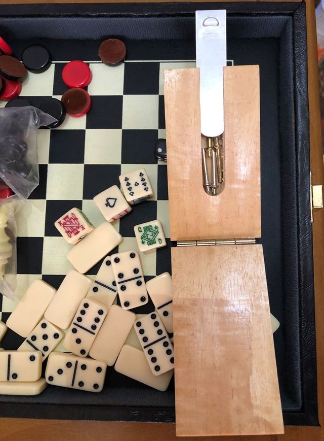 Estuche Juego de ajedres, damas, backgammon ect...