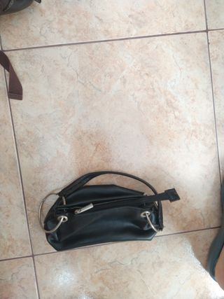 Pequeño bolso negro 