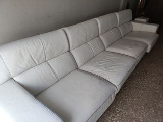 ESCUCHO OFERTAS.         sofa de piel