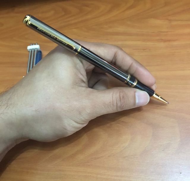 Pluma Helio Ferretti