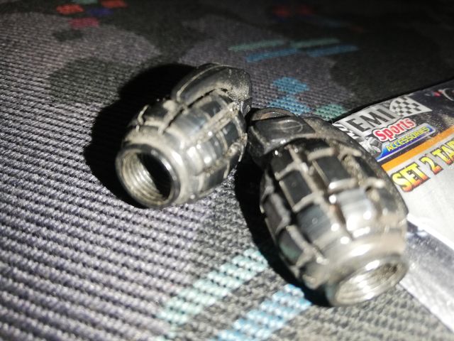 tappi copri valvola  per gomme auto 