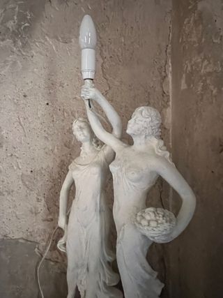 Lámpara escultórica sobremesa