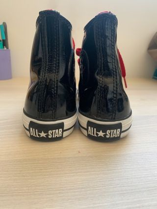 Converse Cuero negras