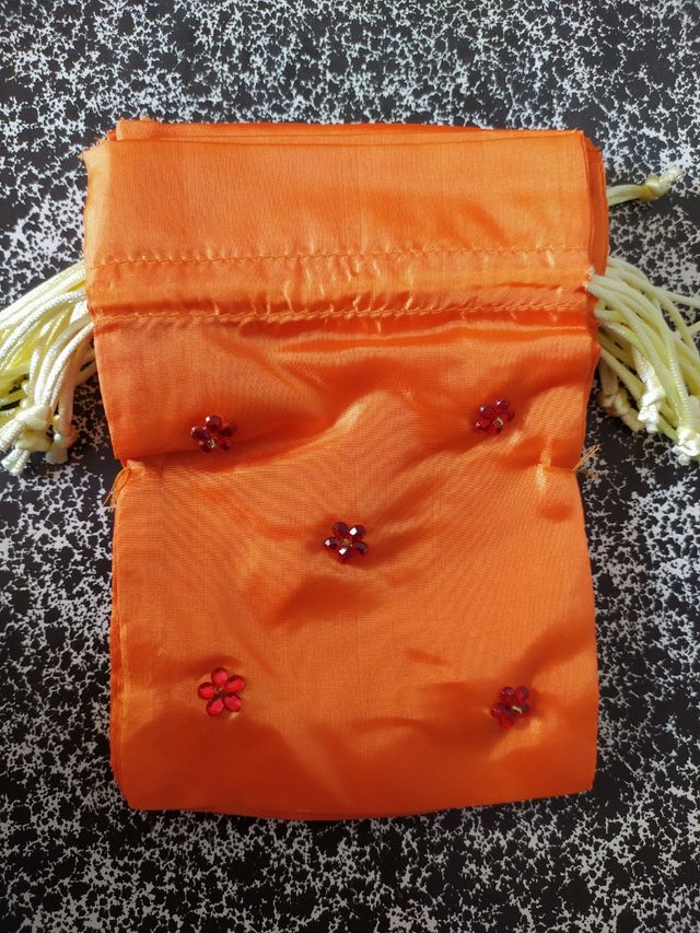 Bolsitas de raso 12 unidades